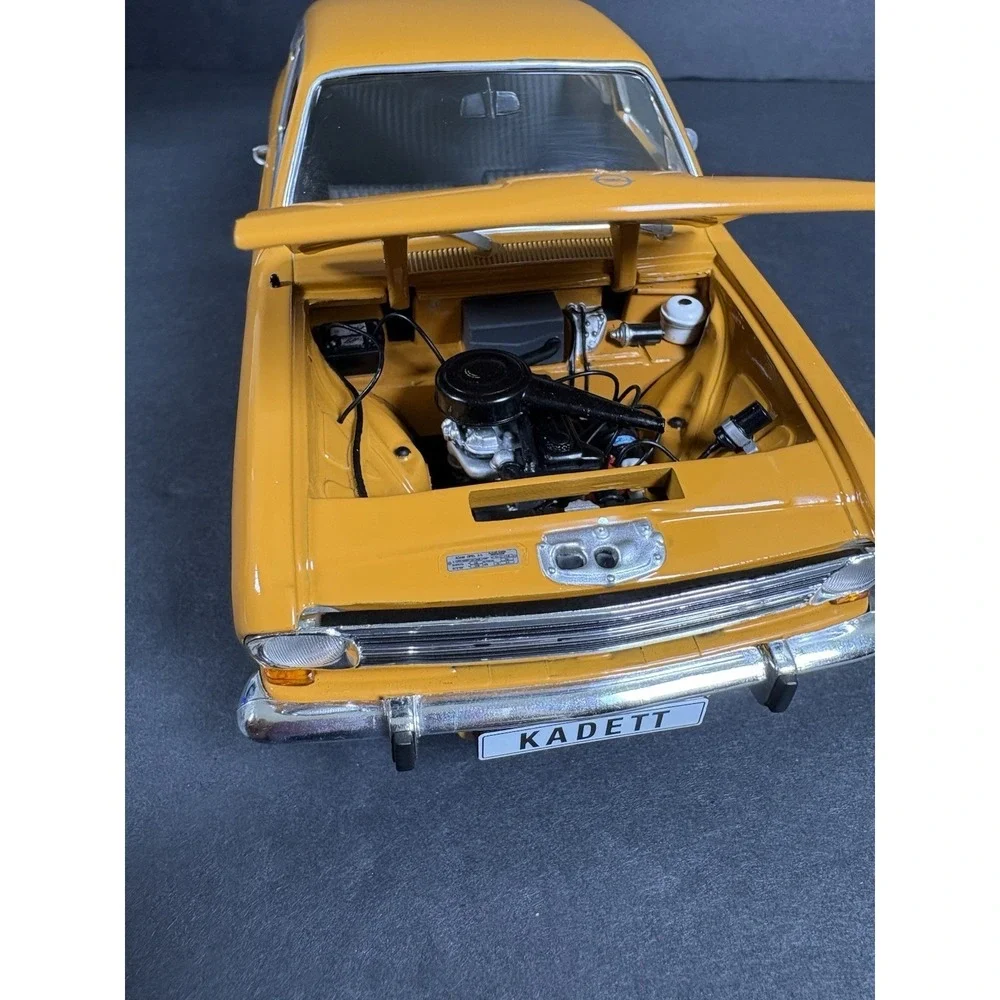 Revell Opel Kadett LS Coupe 1:18 Diecast Model Car Yellow w/ Box Display Base